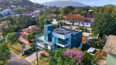 house em Rodovia Doutor Antônio Luiz Moura Gonzaga, Rio Tavares - Florianópolis - SC