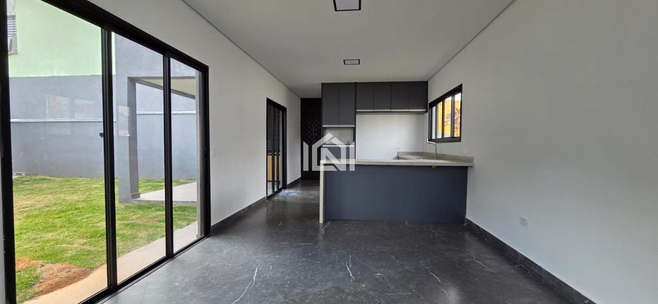 casa a venda no condominio reserva paineiras sala de estar e jantar