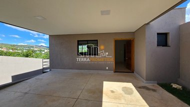 house em Avenida Rolando Arantes, Piumhi - Piumhi - MG