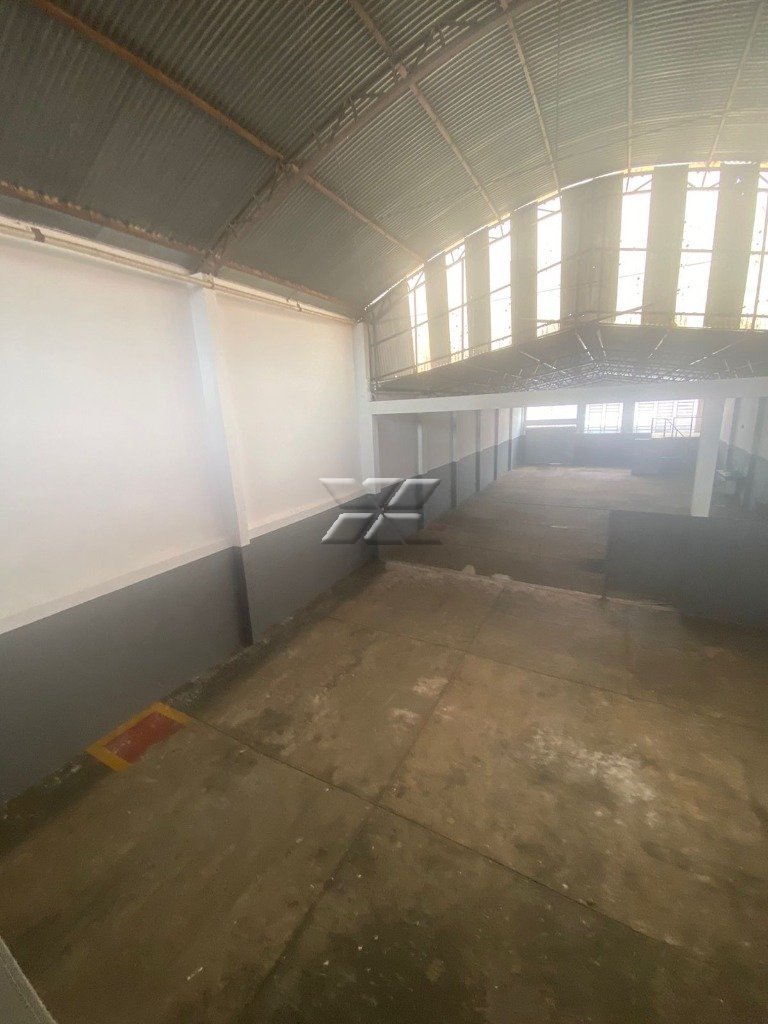 Barracão - Vista II