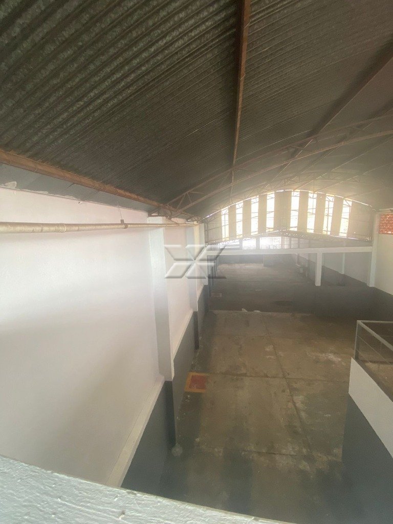 Barracão - Vista III