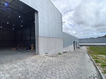 industrial em Rua Rio Paraguai, Rio Pequeno - Camboriú - SC