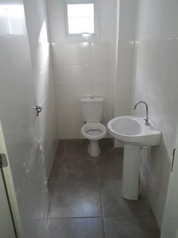 business em DONA ADDA MASCARENHAS DE MORAES, Jardim Itu - Porto Alegre - RS