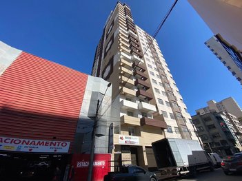 apartment em Rua Desembargador Ermelino de Leão, Centro - Curitiba - PR