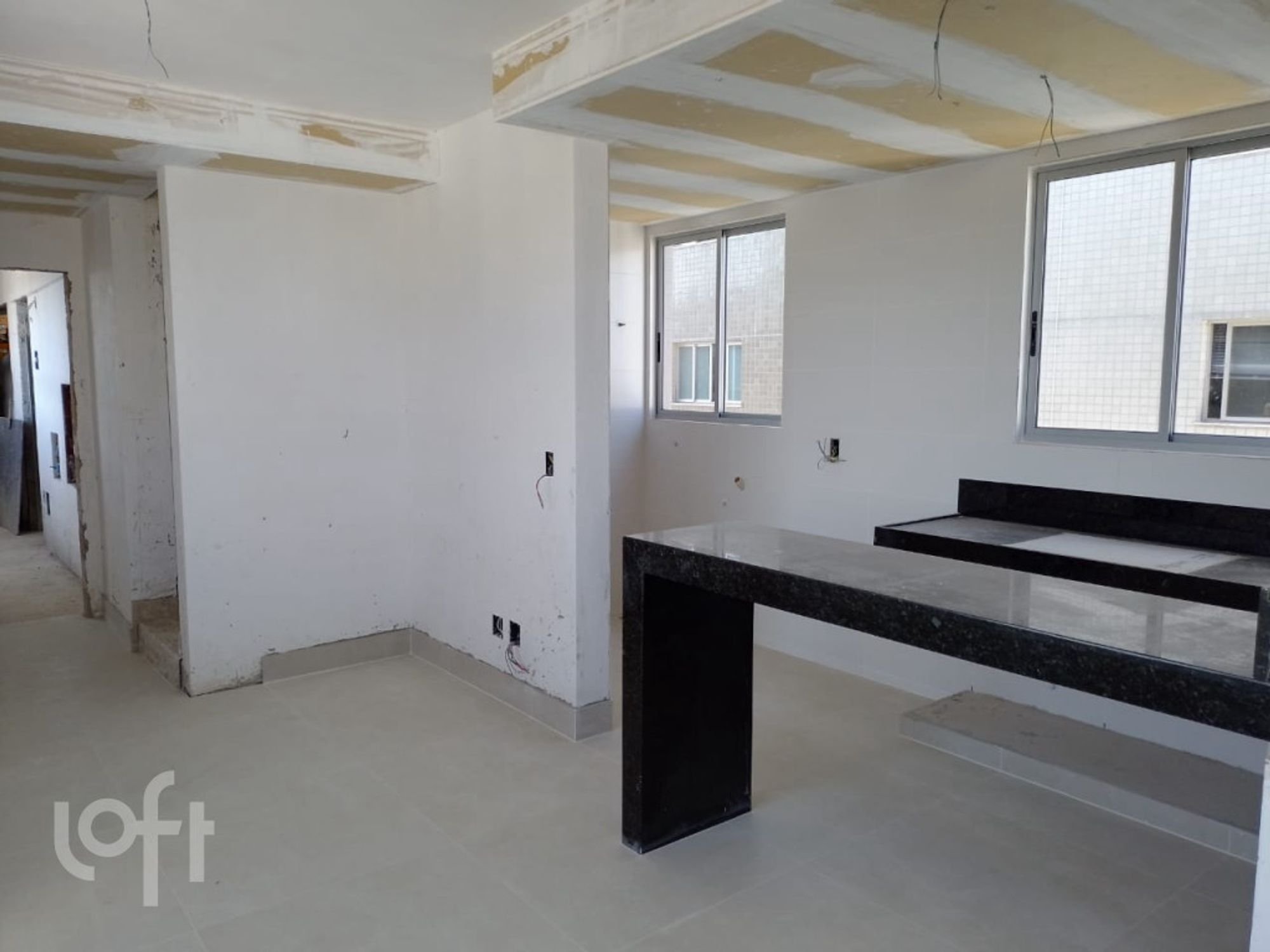 Apartamento com 2 quartos — Alto Barroca, Belo Horizonte