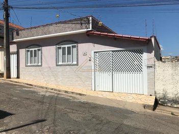 house em Rua Independência, Nossa Senhora Aparecida - Varginha - MG