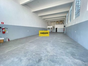 industrial em Avenida Prestes Maia, Centro - Diadema - SP