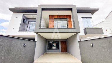 house em Rua Riachuelo, Bom Retiro - Joinville - SC