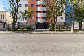 apartment em Rua Estados Unidos, Bacacheri - Curitiba - PR