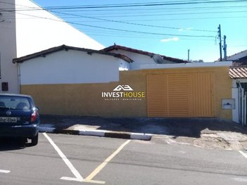 house em Praca Andre Torsone, Angola - Guaxupé - MG