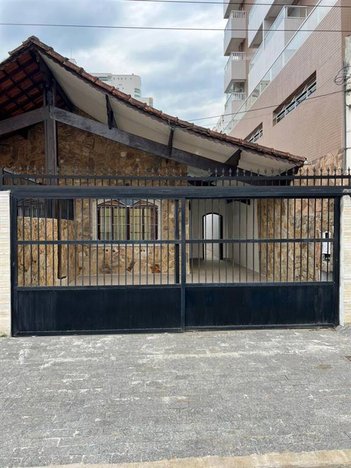house em Rua Bororós, Tupi - Praia Grande - SP