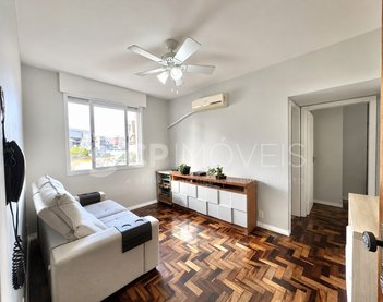 apartment em Rua Roque Calage, Passo da Areia - Porto Alegre - RS