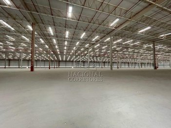 industrial em Avenida Raimundo Pereira de Magalhães, Vila Santa Cruz - São Paulo - SP