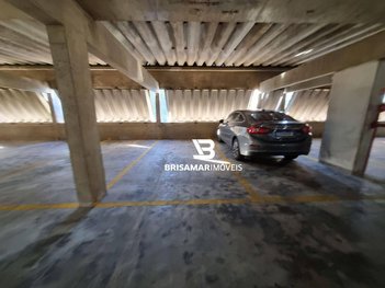 garage em Avenida Leomil, Pitangueiras - Guarujá - SP