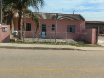 house em Doutor Acrisio Jacinto Pereira, Floresta - Bagé - RS