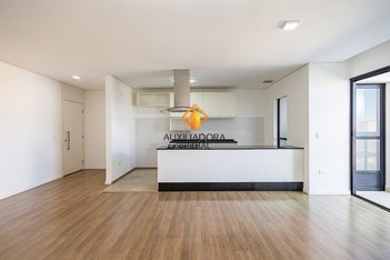 apartment em Rua João Batista Dallarmi, Santo Inácio - Curitiba - PR