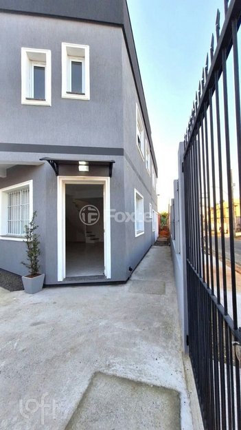 house em Rua Doutor Gregório Beheregaray Filho, Passo das Pedras - Porto Alegre - RS