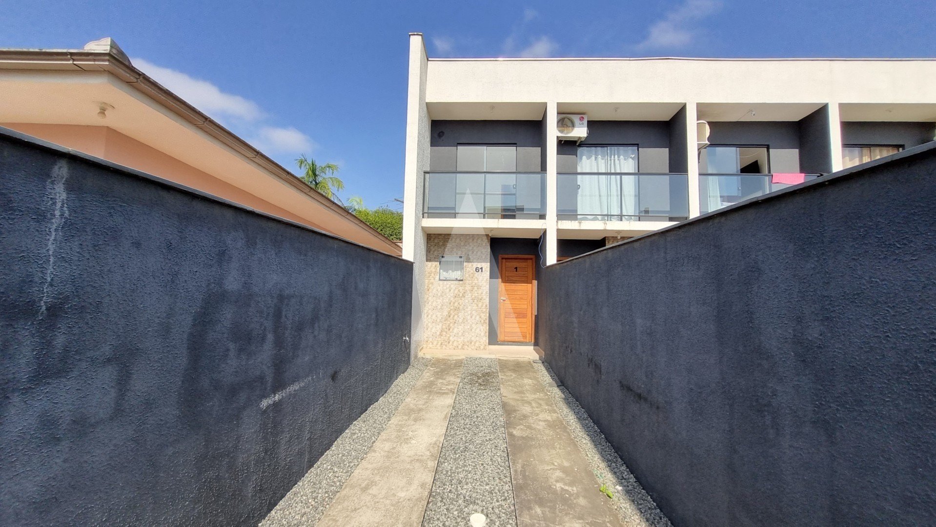 VAGA DE GARAGEM DESCOBERTA