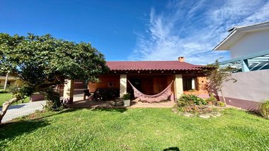 house em Rua da Várzea, Centro - Xangri-Lá - RS
