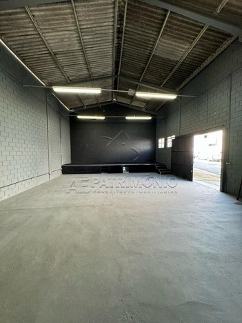 industrial em Avenida Nove de Julho, Vila Barão - Sorocaba - SP