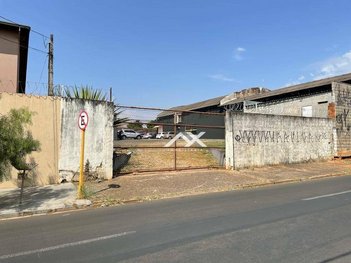 industrial em Rua Joaquim de Michelli, Parque Fortaleza - Bauru - SP