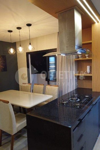 apartment em Rua Lambari, Osvaldo Rezende - Uberlândia - MG