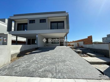 house em Rodovia Doutor Antônio Luiz Moura Gonzaga, Rio Tavares - Florianópolis - SC