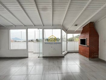 apartment em Rua Pedro Vieira Vidal, Pantanal - Florianópolis - SC