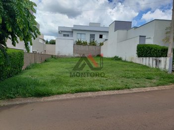 land_lot em Avenida Deputado Federal Mário Eugênio, Parque Residencial Damha - Araraquara - SP