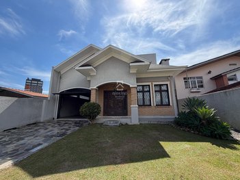 house em Rua Barão do Cerro Azul, Centro - São José dos Pinhais - PR