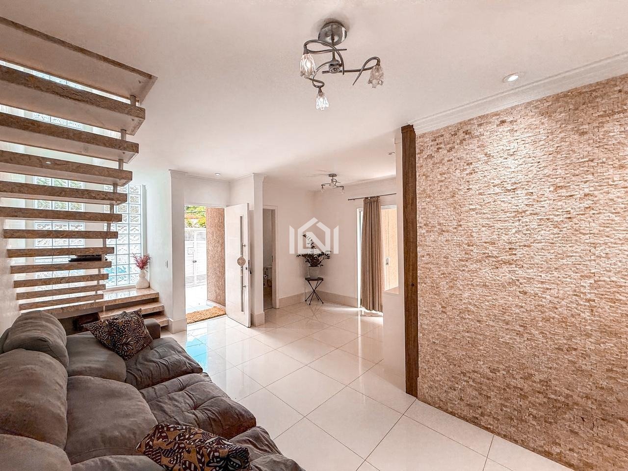 casa a venda no condominio chacara cantagalo - sala para 2 ambientes