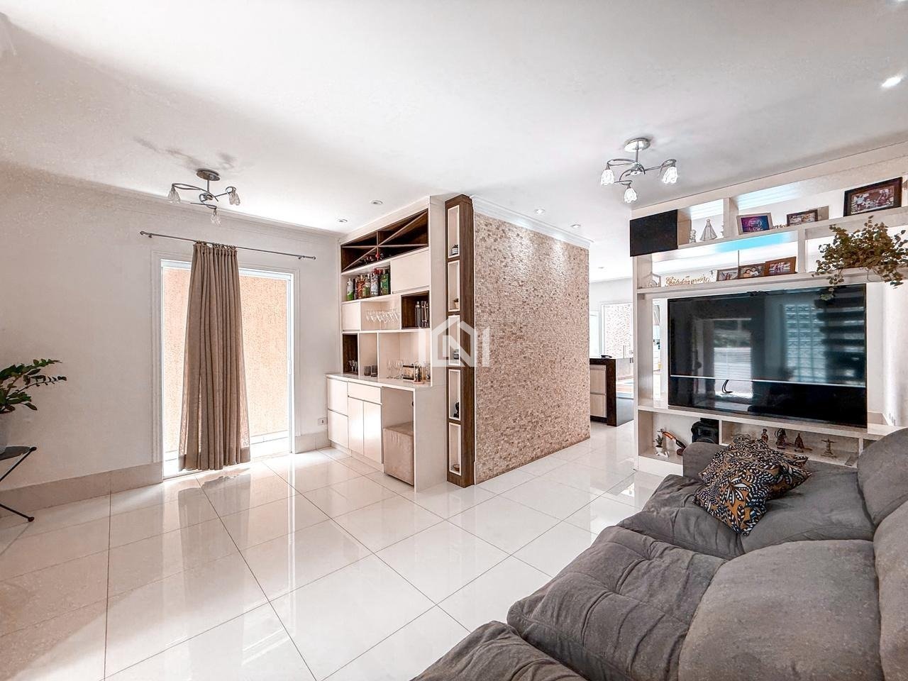 casa a venda no condominio chacara cantagalo - sala para 2 ambientes