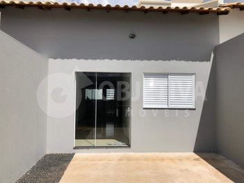 house em Alameda Antonio Cláudio Ricardo Souza, Jardim Holanda - Uberlândia - MG