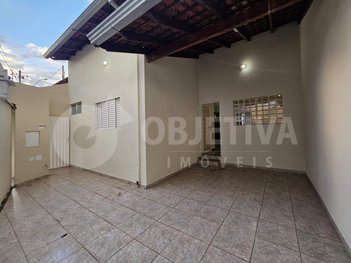 house em Avenida Ubiratan Honório de Castro, Segismundo Pereira - Uberlândia - MG