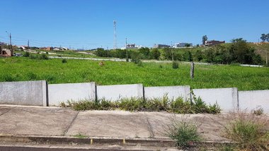 land_lot em Rua Olívio Belanga, Residencial Nenê Garpelli - Laranjal Paulista - SP