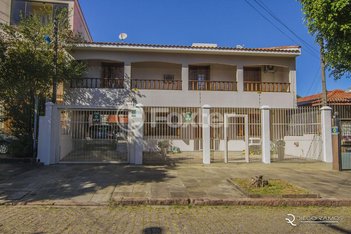house em Rua Fonseca Ramos, Medianeira - Porto Alegre - RS