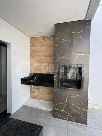 house em Rua Antônio Salviano de Rezende, Santa Mônica - Uberlândia - MG