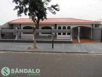 house em Rua Quito, Vila Morangueira - Maringá - PR