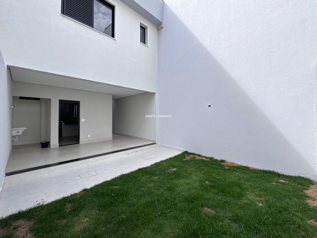 Casa com 3 quartos — Santa Amélia, Belo Horizonte