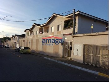 apartment em Avenida Tarsila do Amaral, Loteamento Villa Branca - Jacareí - SP