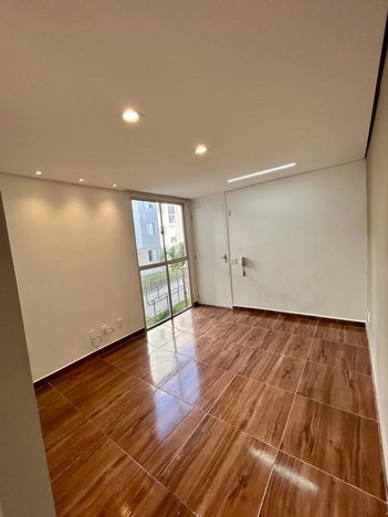 apartment em Rua Savério Quadrio, Parque Ipê - São Paulo - SP