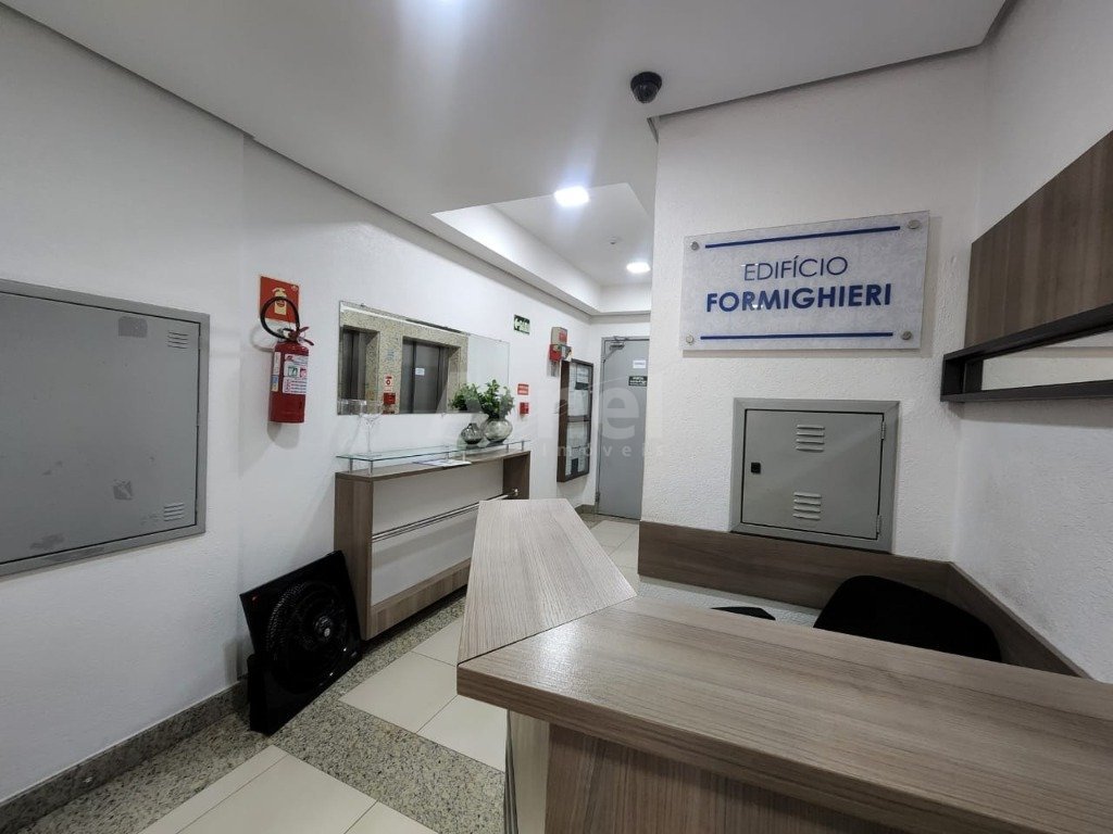 02 HALL