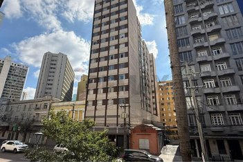 apartment em Rua Amintas de Barros, Centro - Curitiba - PR
