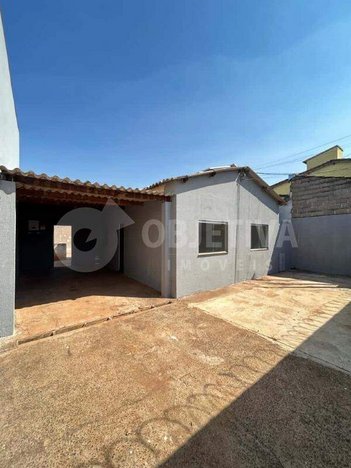 house em Rua Joaquim Carlos Fonseca, Segismundo Pereira - Uberlândia - MG