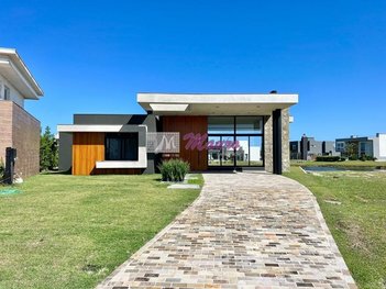 house em Avenida Diamante, Rainha do Mar - Xangri-Lá - RS