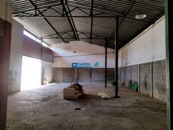 industrial em Avenida Artur Guimarães, Santa Cruz - Belo Horizonte - MG