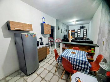 house em Avenida Alice de Souza Capelli, Jardim Jaqueira - Caraguatatuba - SP