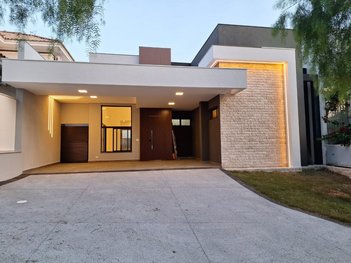 house em Avenida Três de Março, Aparecidinha - Sorocaba - SP