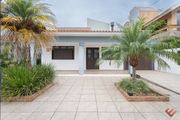 house em Rua Suzana Cortez Balreira, São Gonçalo - Pelotas - RS