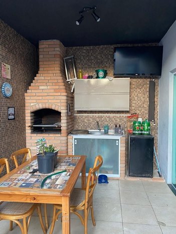 house em Rua Guilherme George, Jundiapeba - Mogi das Cruzes - SP